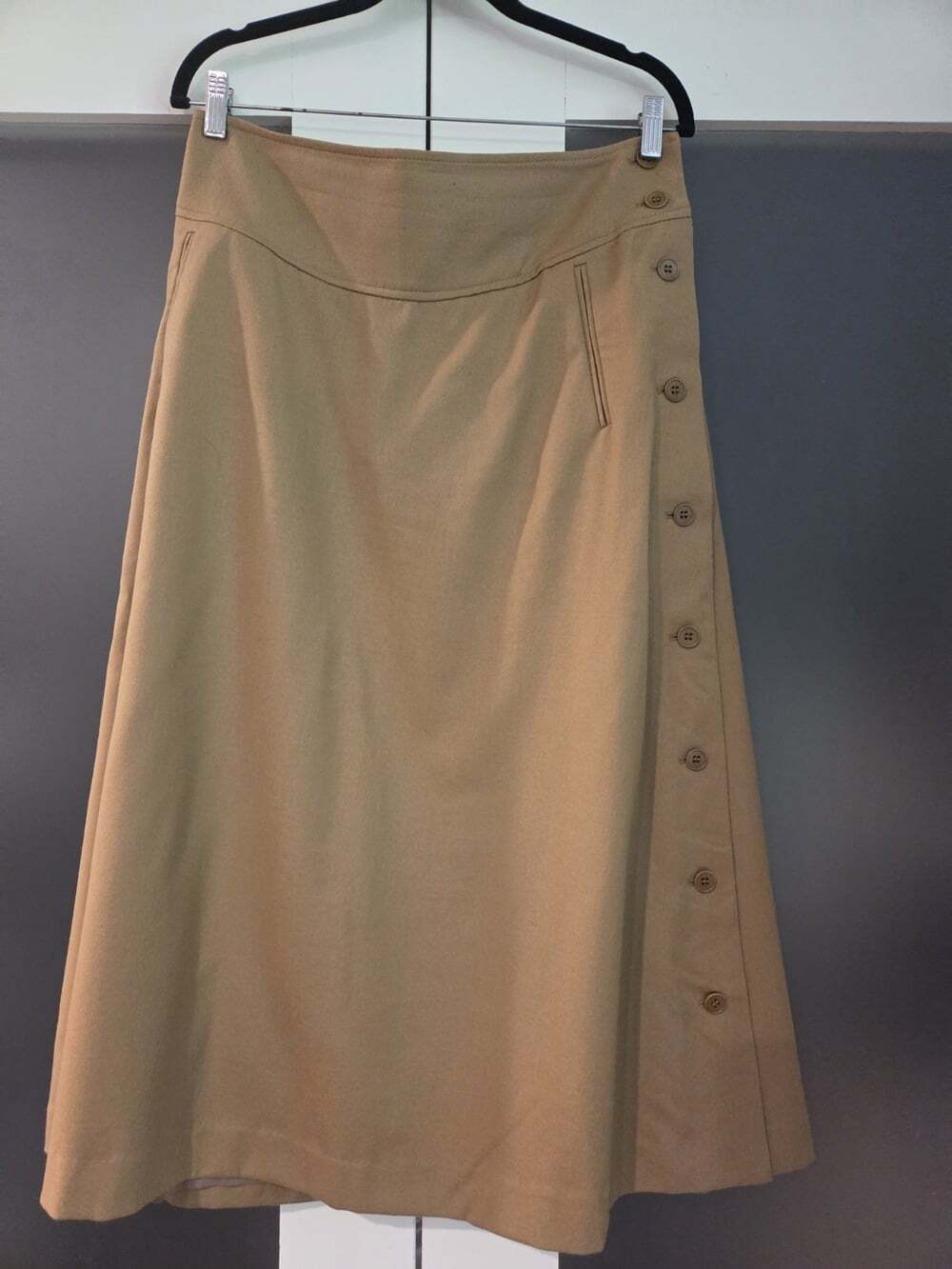 Talbots Wool Blend Midi Skirt Size 10 Camel Tan Button Side A-Line Quiet Luxury